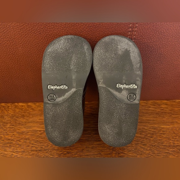 Classic Brown Kids Shoes - Picture 7 of 8